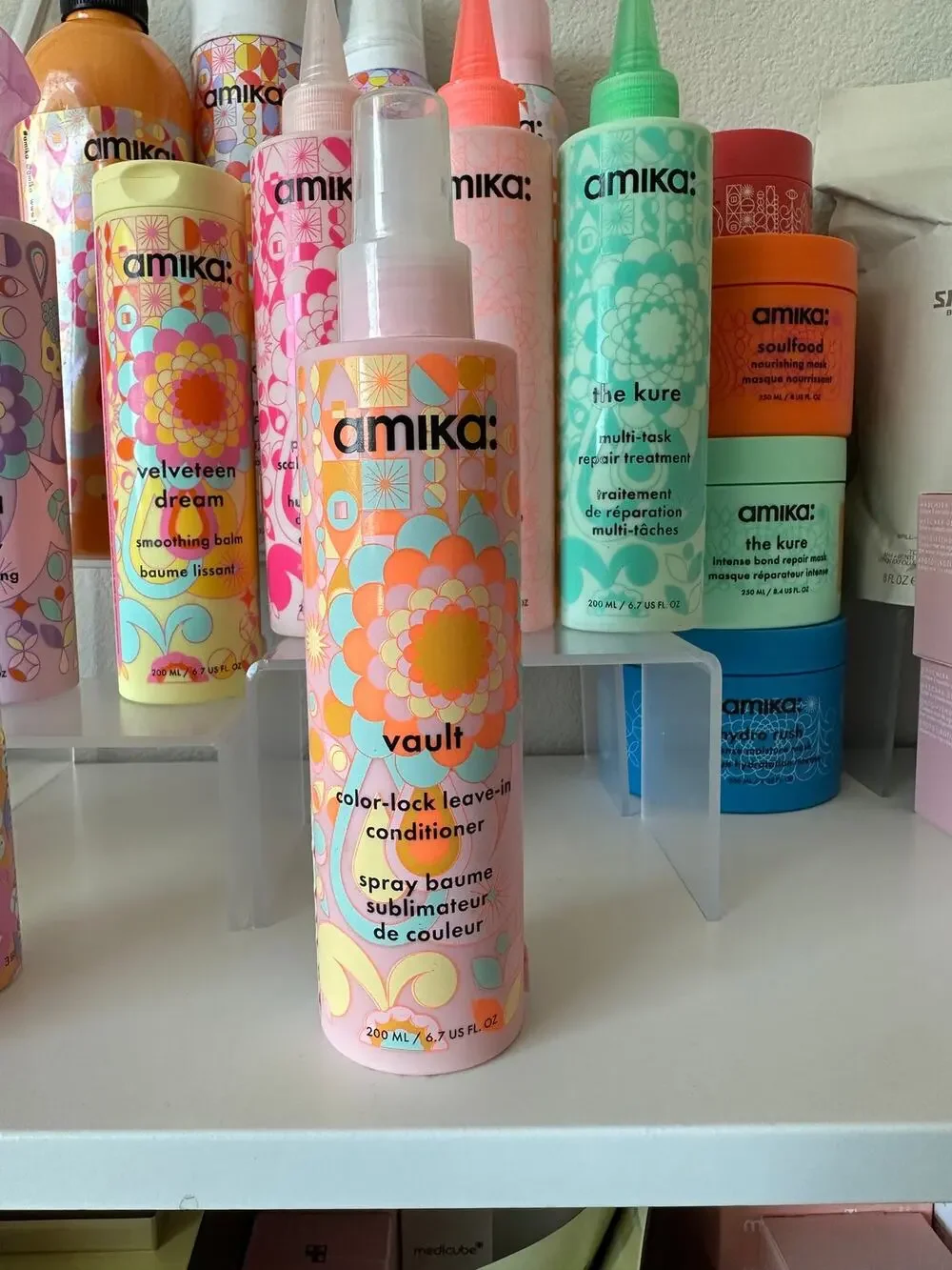 Amika Vault